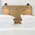 Evi Pensión 2*