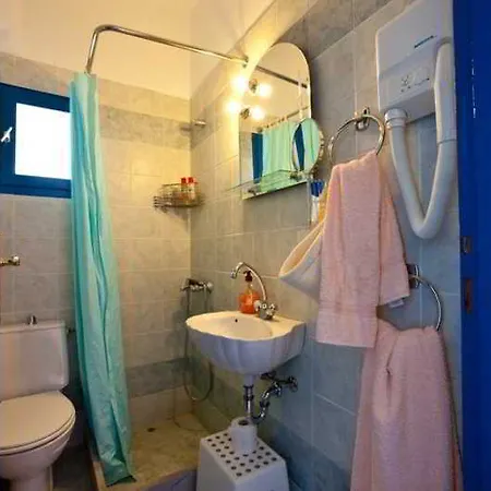 Evi 2* Aliki (Paros)