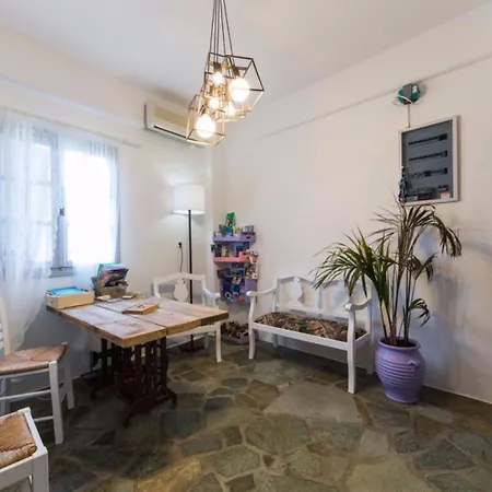 بيت ضيافة Evi Alikí