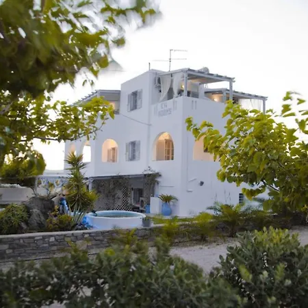 Evi بيت ضيافة Alikí