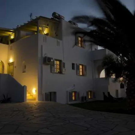 بيت ضيافة Evi 2*